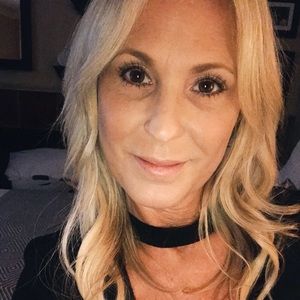 Meet your Posher, Rerebecca